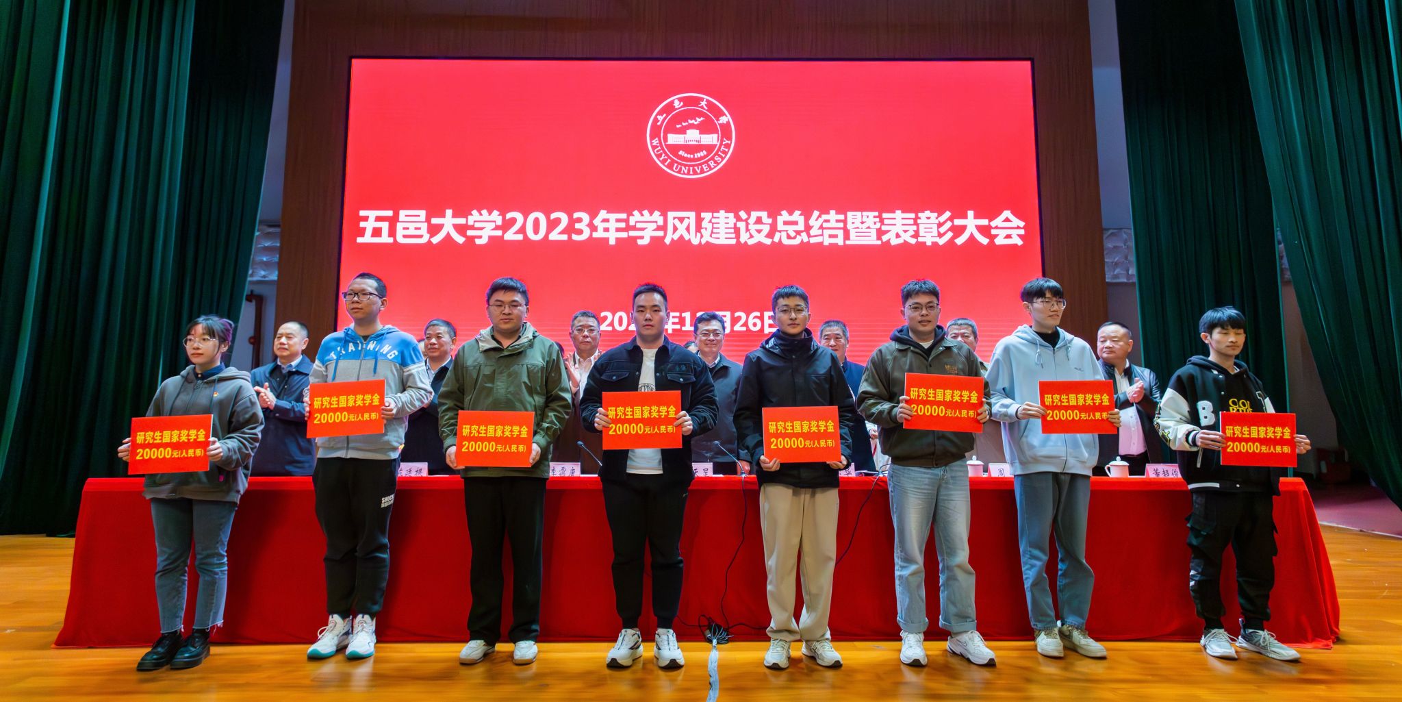 2E841F6ED0436EFB8E426B2C697_D2BE6DE8_454F1 2E841F6ED0436EFB8E426B2C697_D2BE6DE8_454F1