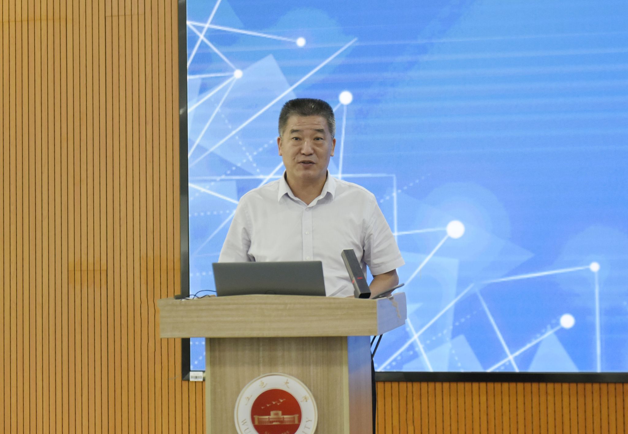 FE152189017C1C10FA1BFF0A68D_58903F7E_46C58