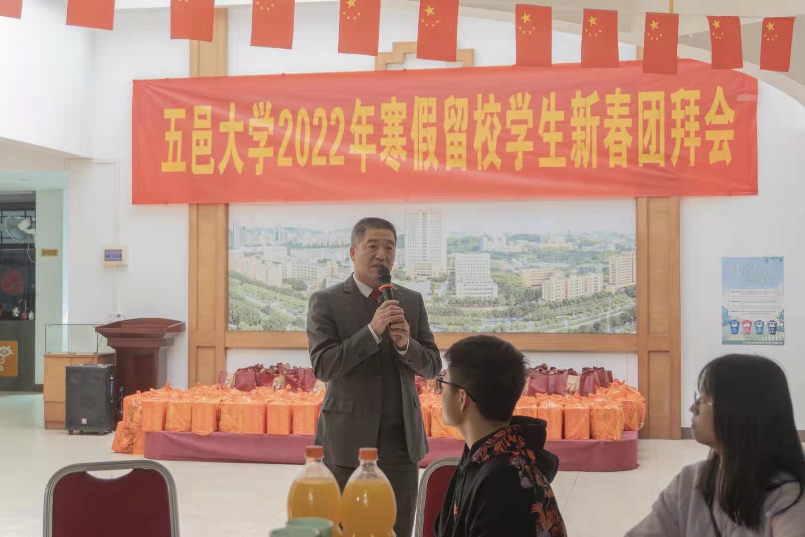 B38870B7E00926E8015FD04F873_C9762A1F_2235E