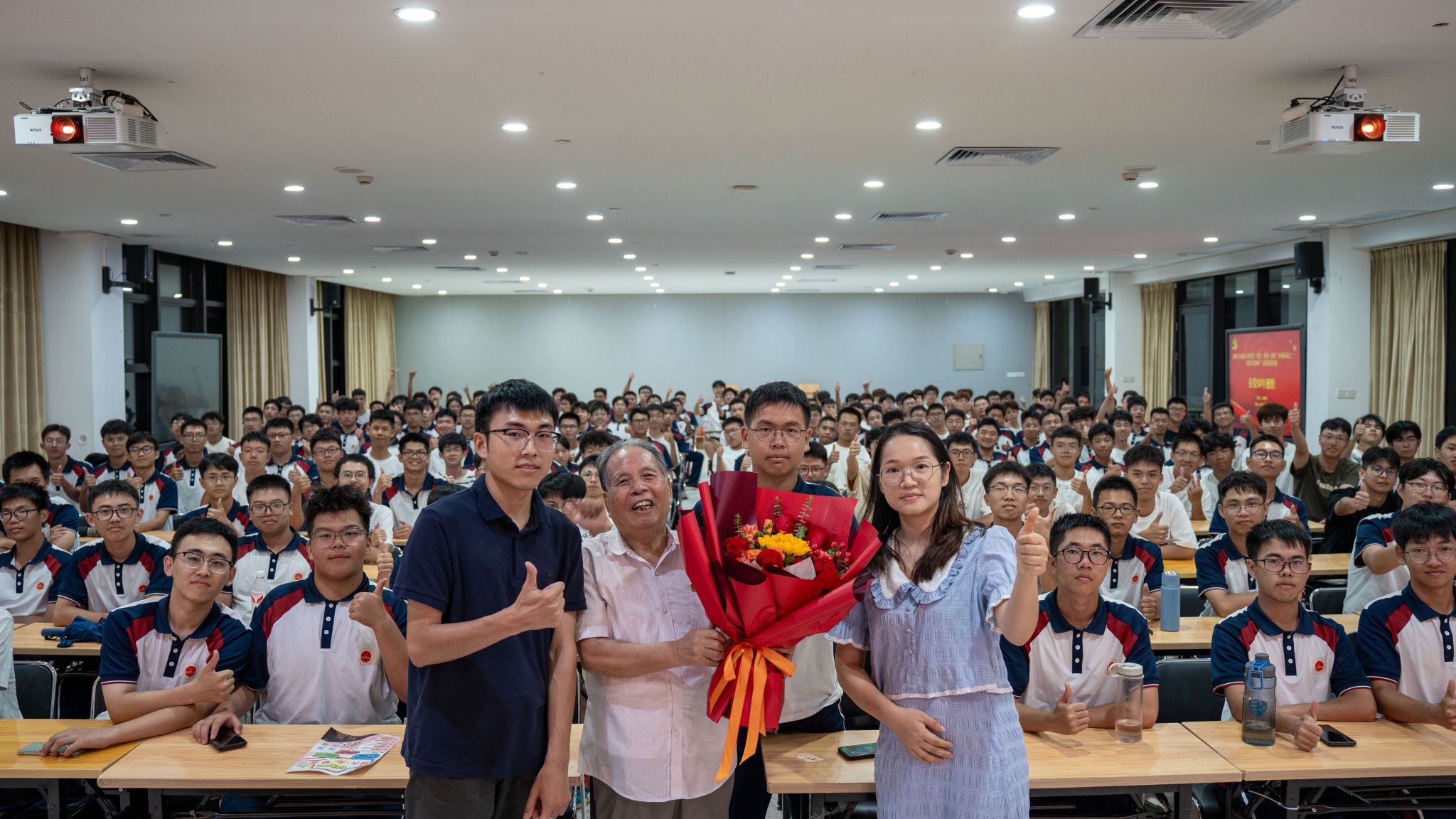 F615ED56E41171312854177B483_A3C66703_5371B