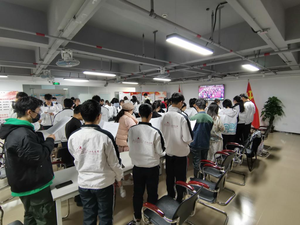 38931F46F96E0650E76A70C8534_03DA18A7_197D9 38931F46F96E0650E76A70C8534_03DA18A7_197D9