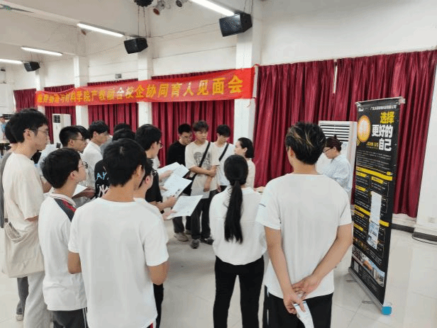 4459F0E40E99BF01074D53B65EA_60292DC5_25EA8 4459F0E40E99BF01074D53B65EA_60292DC5_25EA8