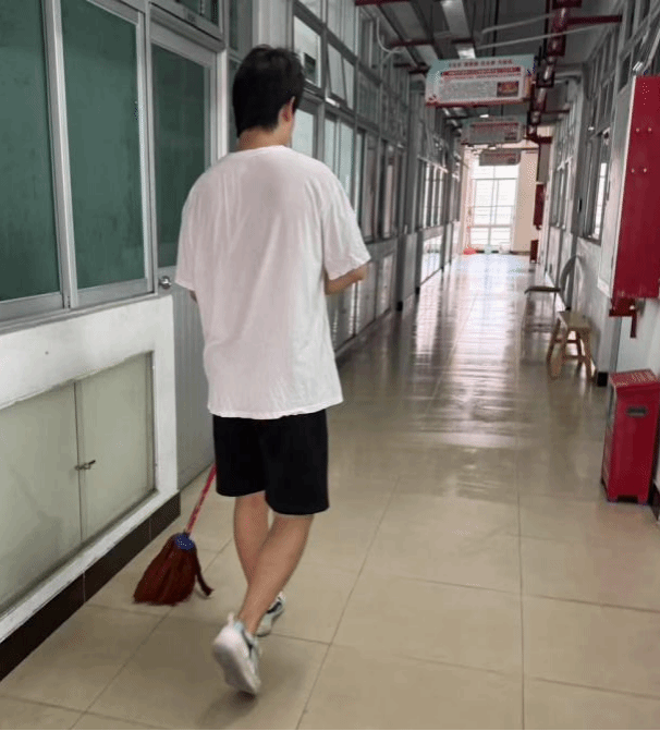 725909ACA352799F4D57AC28F40_B2D357D2_2ABAF 725909ACA352799F4D57AC28F40_B2D357D2_2ABAF