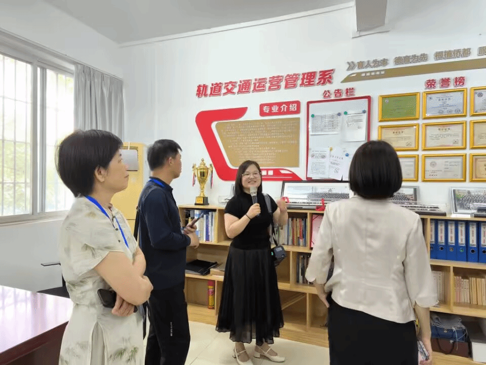 7281F63AB0E2156DA2BC9F4B17B_4AB7DDC5_46163 7281F63AB0E2156DA2BC9F4B17B_4AB7DDC5_46163