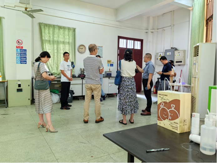 55CEEF2FE6AC8517F5671BB960C_6A1F0746_160A18