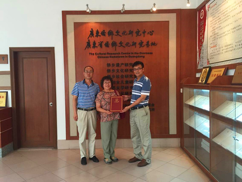 A27EF1763323DB20880733354AB_CE4BECB2_1F4A5.jpg?e=