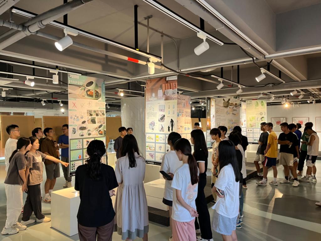 FBE0306F40D52201F1A4140986A_158FA0A3_1DA27