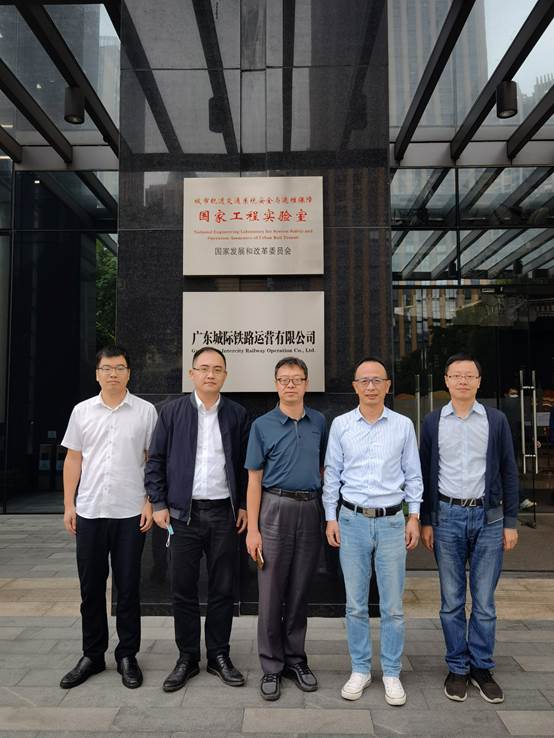 AC7B299D0BA41F508324551F4E2_5E9FDDBC_EDD5