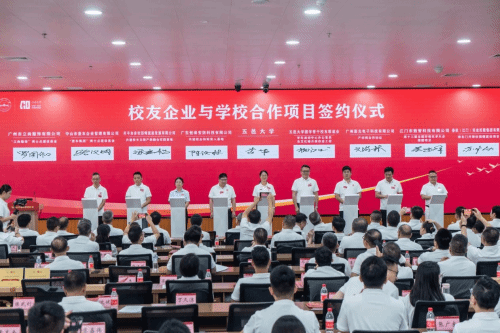 F2DDBE348A4F60CC8B2307062D9_1B4B4AE4_14748