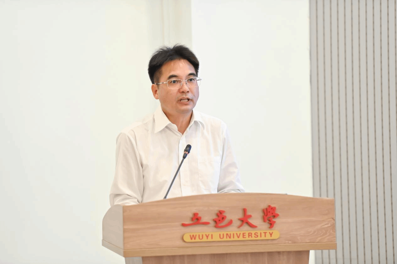 A27E1E85F5810A58AF23E87FAA1_4A2BCD17_2D97C