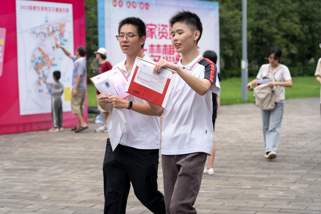 FBF90881922DC1061830AAE12AC_78A3816D_13A55