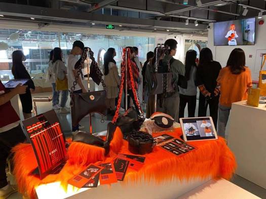 77F7FB808159579DEA840E36BF9_FBD823E2_953D