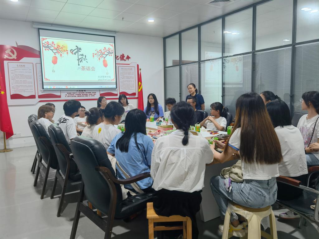 53057DEF13FFF328F1A637AEA5D_5B175795_1AC15 1AC15