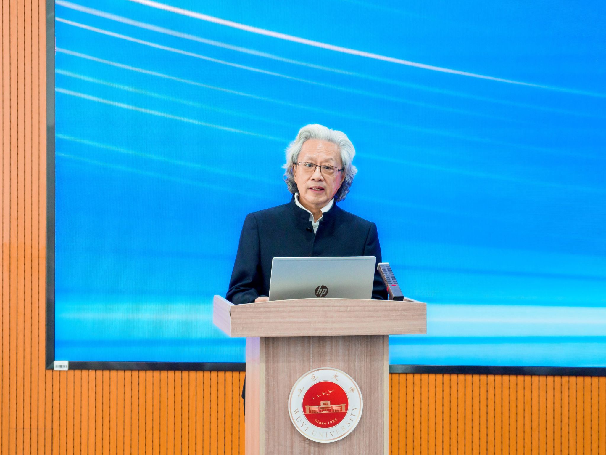 7CA00FED296A2EC344E6A40C553_880953A1_495F1