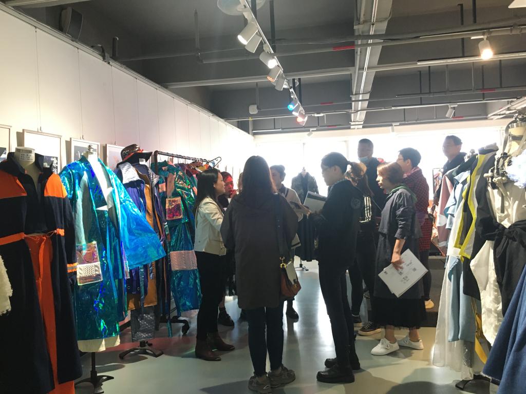 0E8080805AAF549418AD8DC5E61_943B4759_1AA19 0E8080805AAF549418AD8DC5E61_943B4759_1AA19