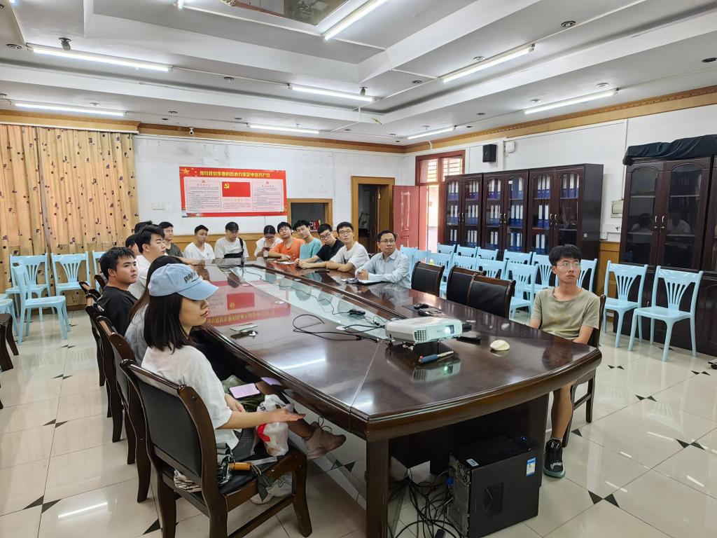 AF30B3C2CE1C573111A3A0D4EEF_A04245A2_1F70F