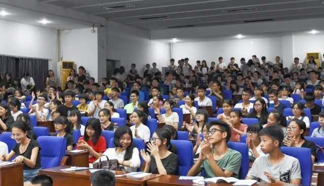 3DBF15B585D85C4554DA3E96AA9_48FDD69B_8CCB