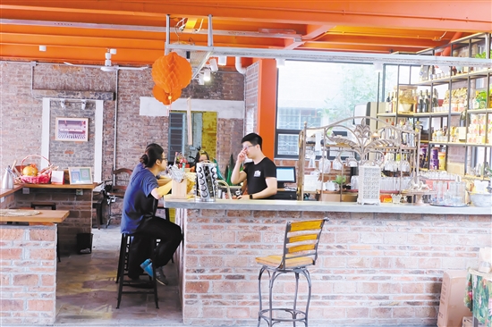 0814667DE2C186664983518FE8B_5CC52B09_34374.jpg?e= 0814667DE2C186664983518FE8B_5CC52B09_34374.jpg?e=