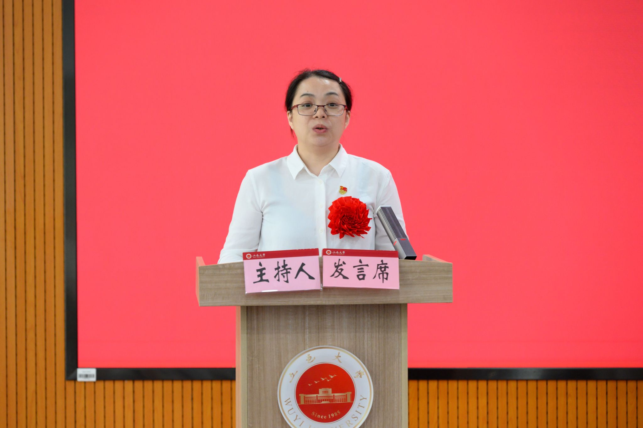 D21428E0CE64D565D72949E7E69_41AE569A_2B440