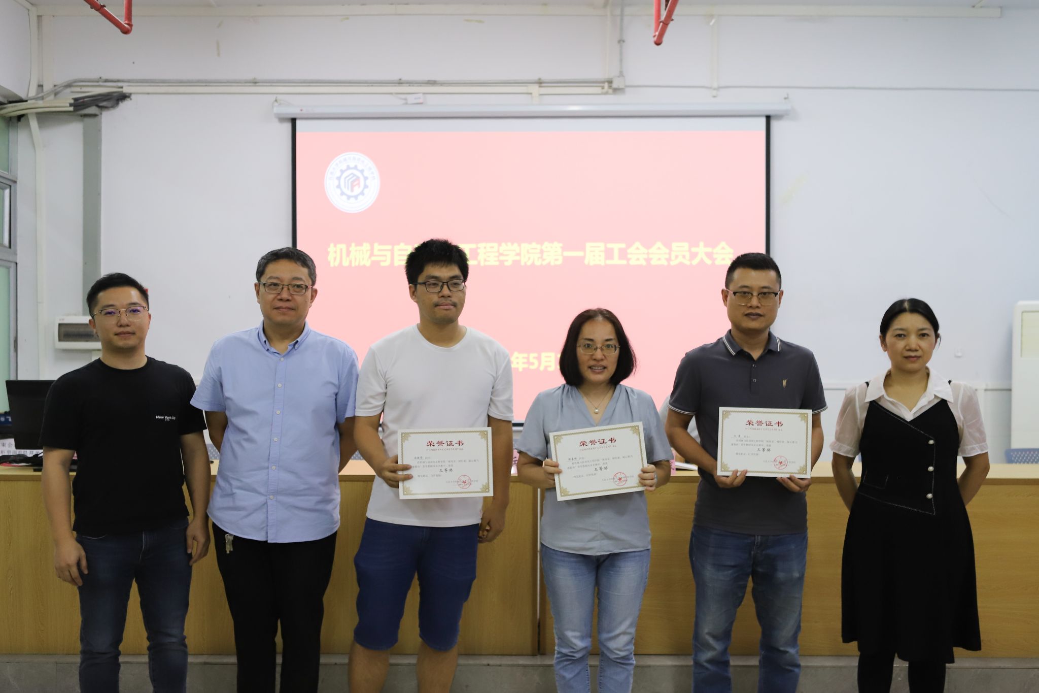 95AB7696F13692E2F772D5E4F9F_56E4B47B_2FE17