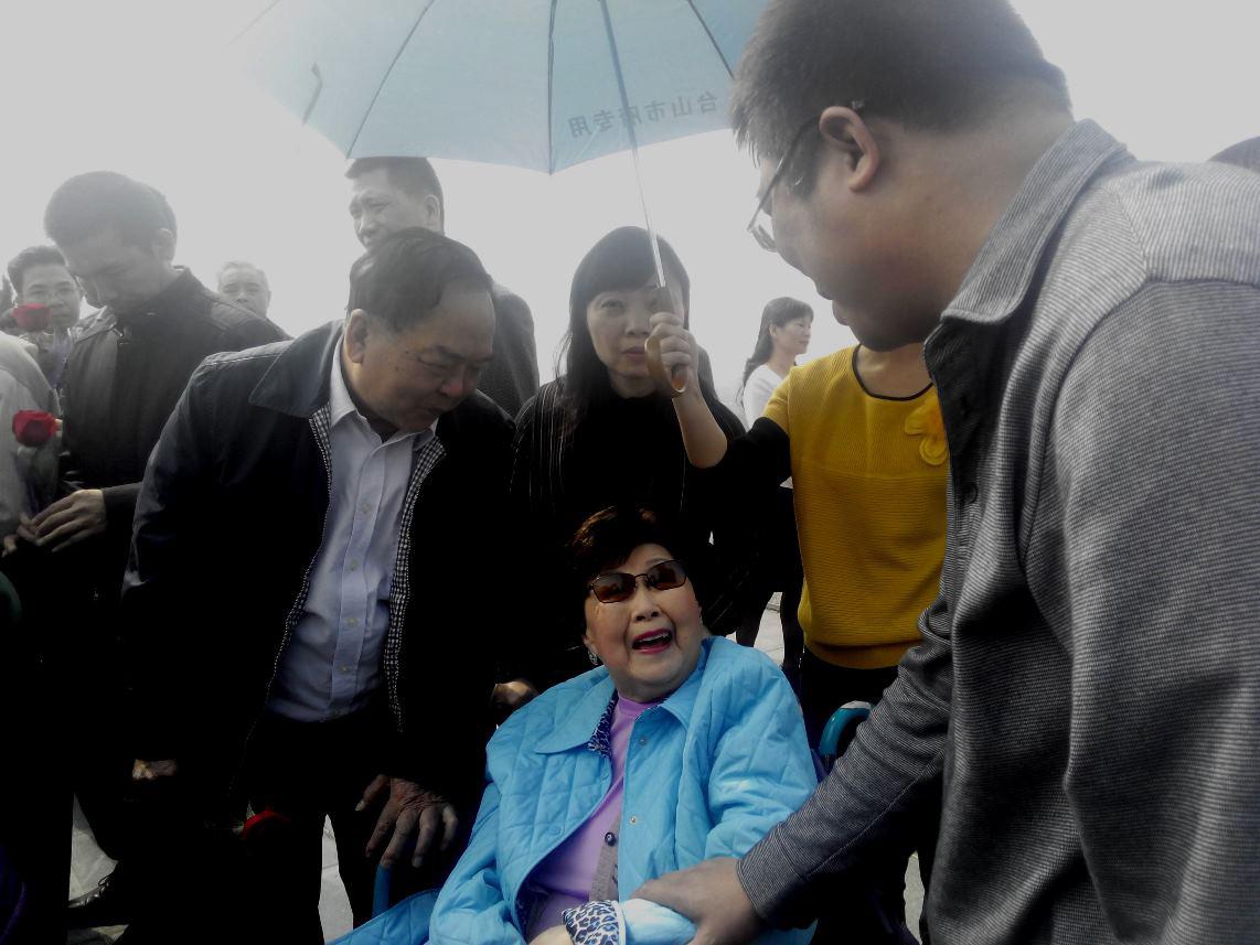 C121F02774F7D050F448E04147F_D4B54C83_1A996.jpg?e= C121F02774F7D050F448E04147F_D4B54C83_1A996.jpg?e=