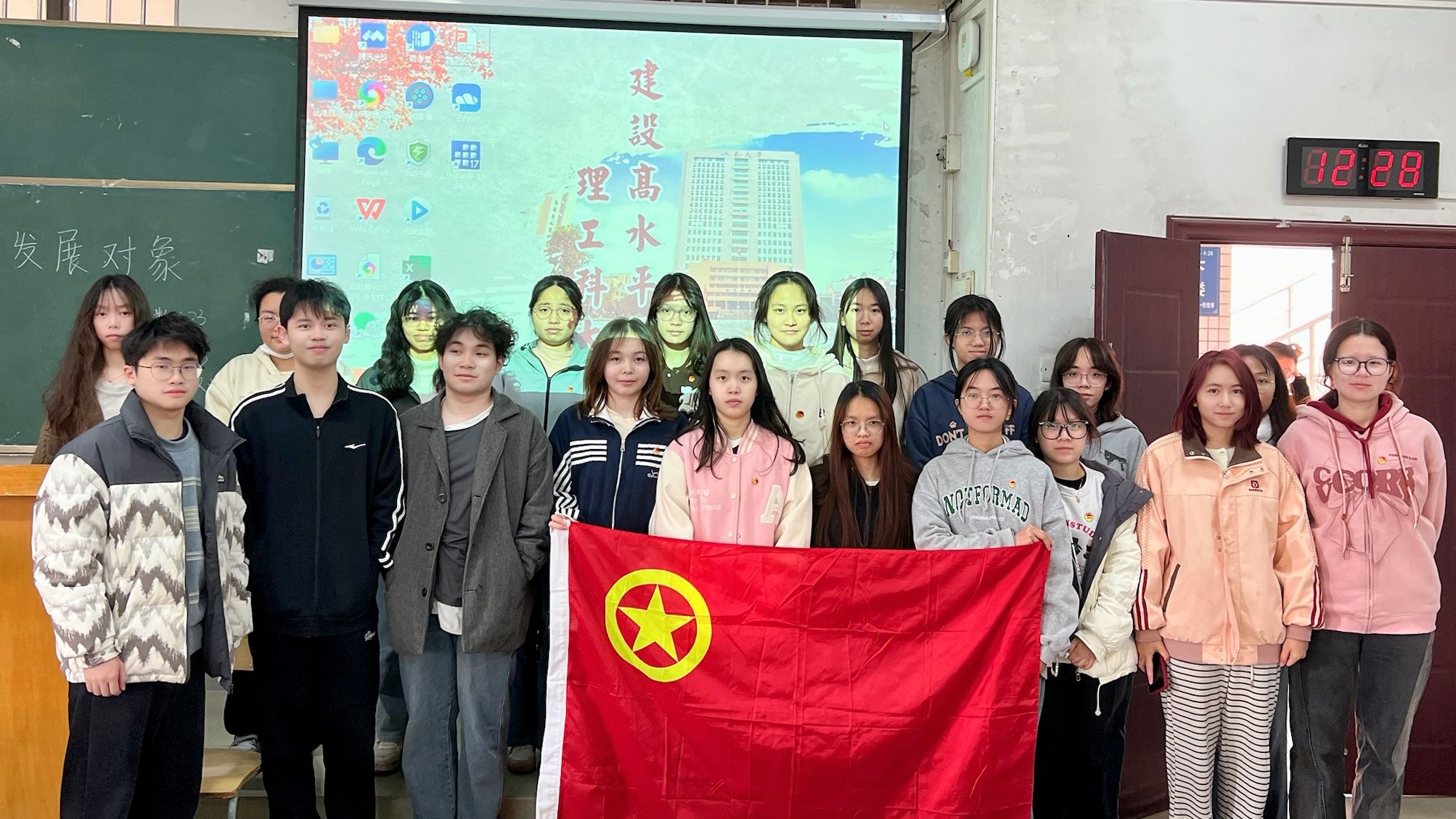 B183AF047EF6818F63809743C62_7FF2EBA4_5B8AB