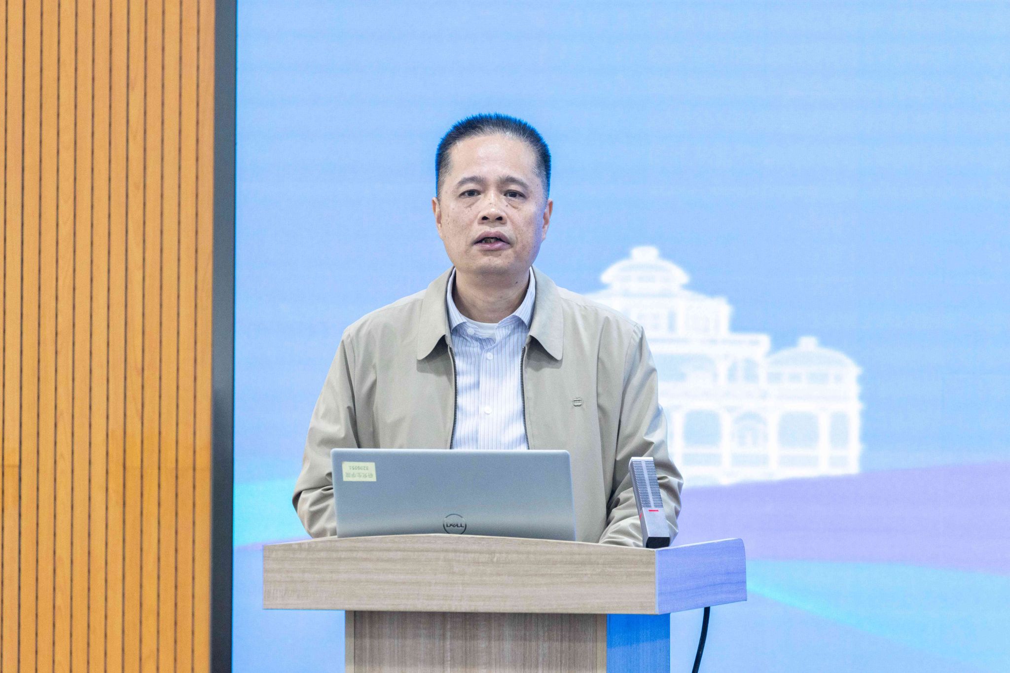 C2AC28C8C42436B7EC8E4567D43_75B39564_4E2FF