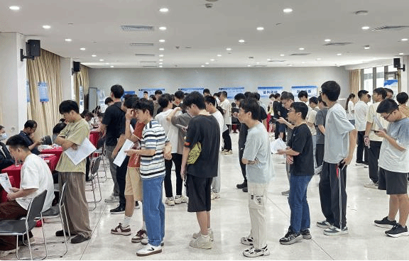 82C5C46FB931DF36E63B54D58CA_5AC2D194_2095A