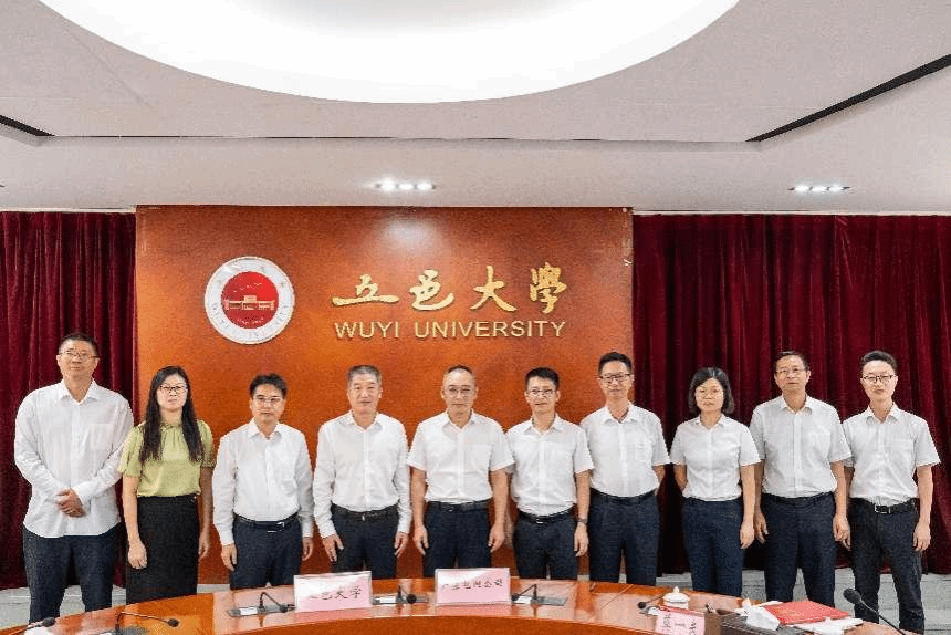 08818D022D52A32C5F0B5D007BE_8C9B9AC0_3C37E