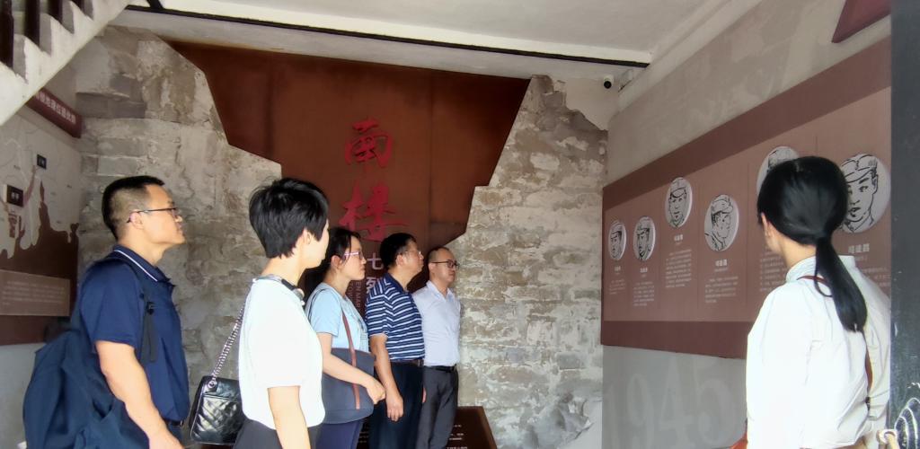 2B40DC8EB077427AD381378BB56_4D9D69C2_F797