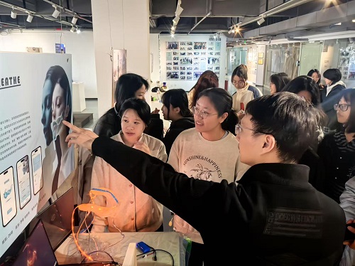 0E8164C5E39A4AE436307D0B7E0_59A27BB8_14B5F