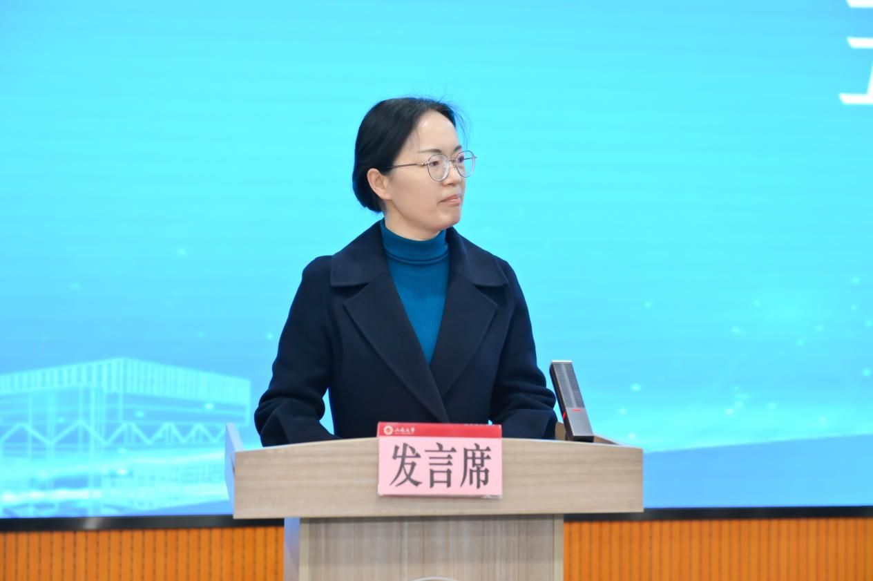 A4EA8453FAD89E44C6C3A146C23_47B908D2_E8DE