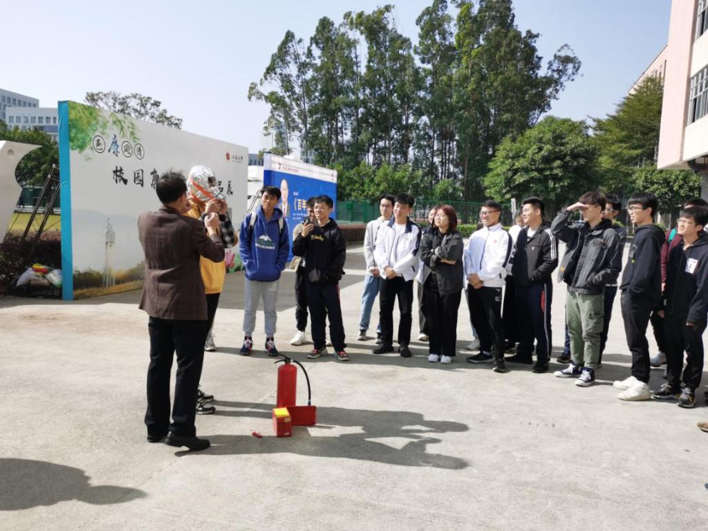 B5AEBD2E6BC4E41364A70637FDA_25DAE80C_1DDC8 B5AEBD2E6BC4E41364A70637FDA_25DAE80C_1DDC8