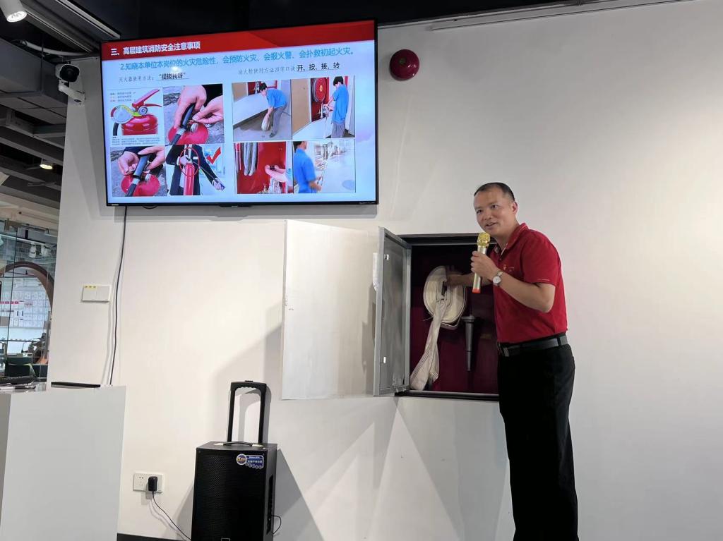 8EC79063C30B865FBF9AFE4EEEA_D650D0EF_12185