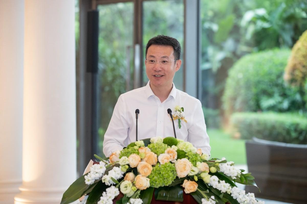 3A805554481BA5EC24227ED974C_F5A2ED43_14115.jpg?e= 3A805554481BA5EC24227ED974C_F5A2ED43_14115.jpg?e=