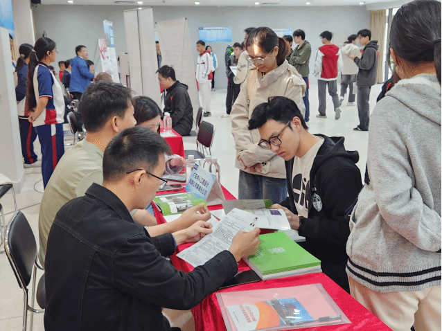 4D0190CDEA3E91F2AFF22309C22_C3F31AC5_2B15D