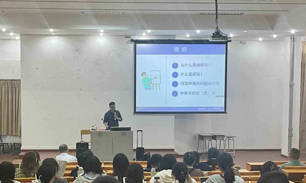 B18E58E6BA13F6AA89F6710E3AD_48A85002_1186A