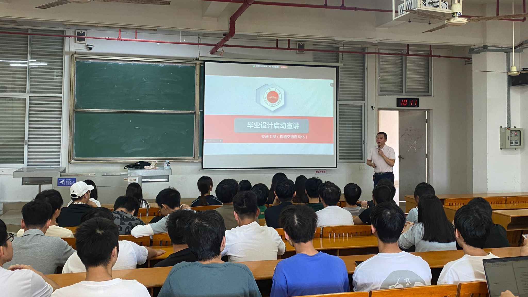 9556BA9DF1BB35DEC16061F9236_4A51A6F3_51EEA