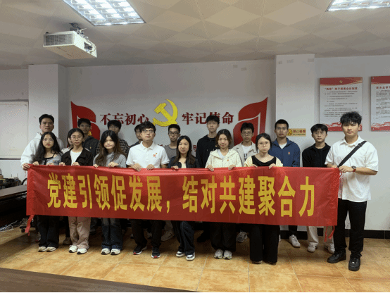 92A54CEFC974123B5300624DE4B_467C7E00_1900B