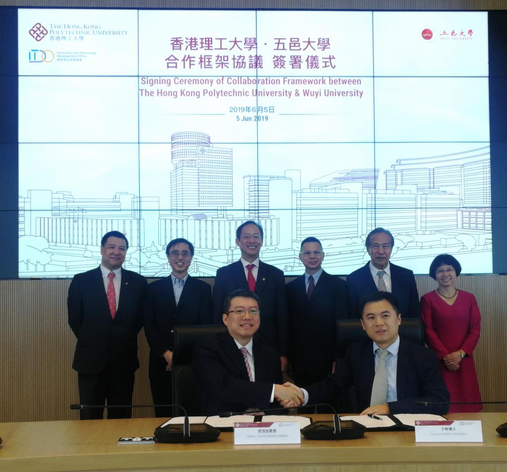 5281F9FA5764A0EC972C85A4F43_011E14F7_1D401.jpg?e=