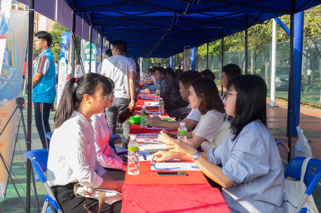 1C324B7335E7D45137A4885369F_09033103_1F8C4