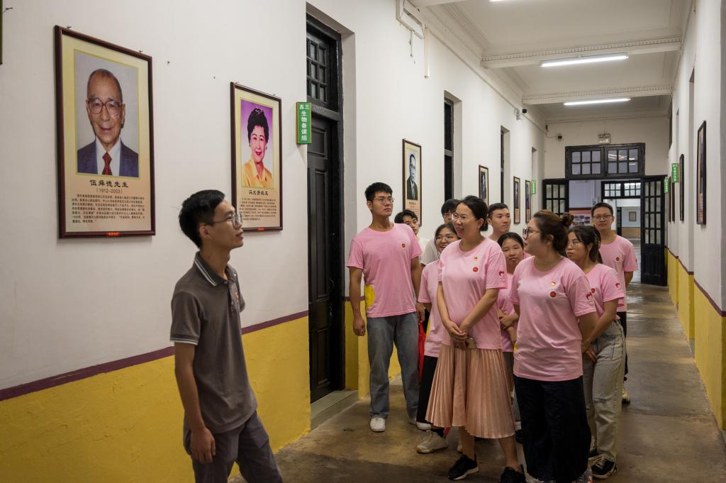 34466C799DD273EC7D2D6374562_E7E602DA_1482D.jpg?e= 34466C799DD273EC7D2D6374562_E7E602DA_1482D.jpg?e=