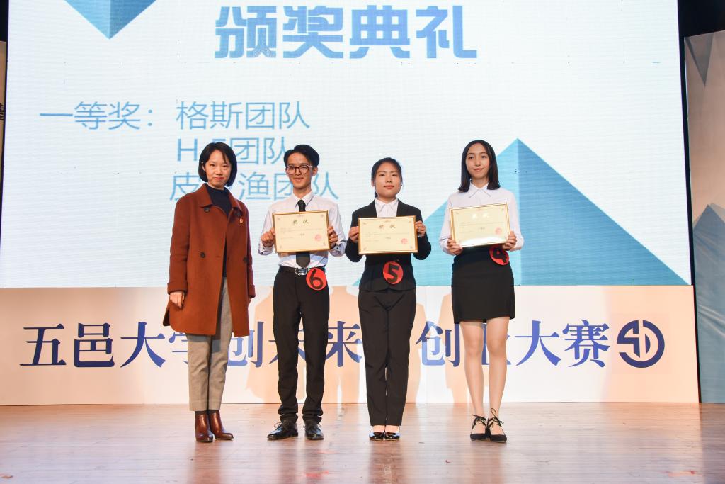 4CF74CEAFF10FCB0C0CE7465443_8AC34ADC_146E3.jpg?e=