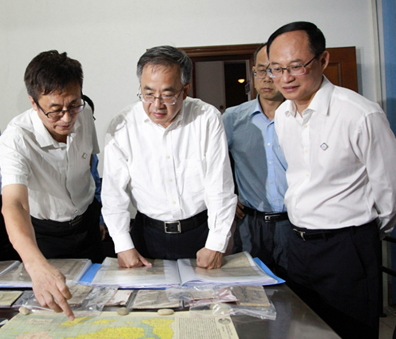 C5E9892E77199800FDDA62BE50D_D67DA1BB_1E98B