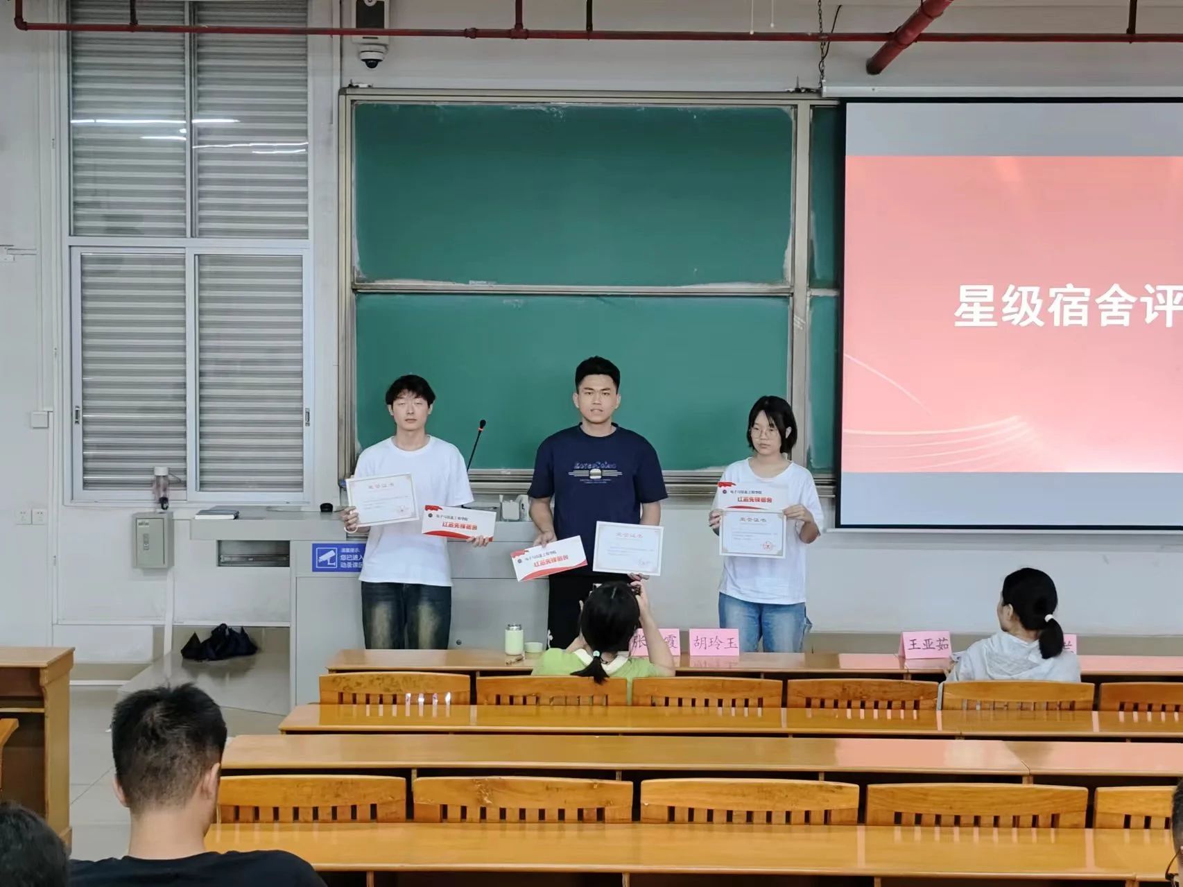 AC30B7A7BBCDA05843527BF7245_DCD9CC28_36731