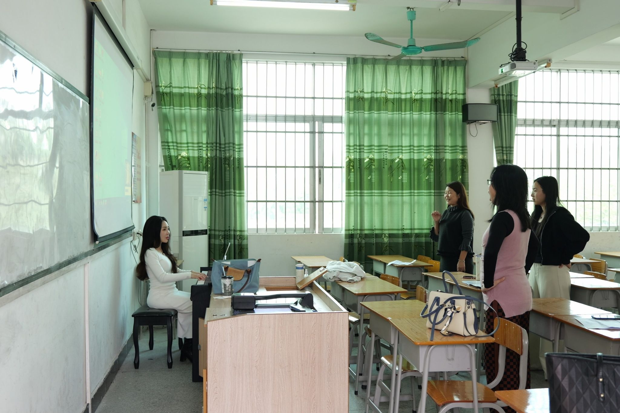 33FBA8E30564DC1C50616D02E14_AECDF508_518AD