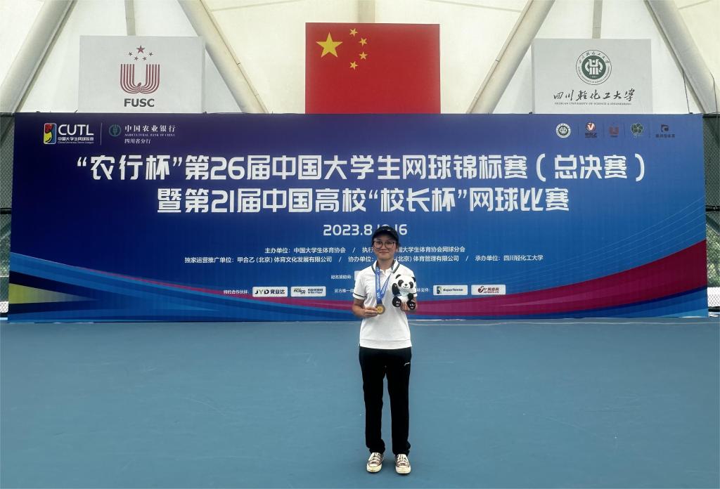 C65D8D8495DE5B4E953DB3E553A_7F38D228_1346E