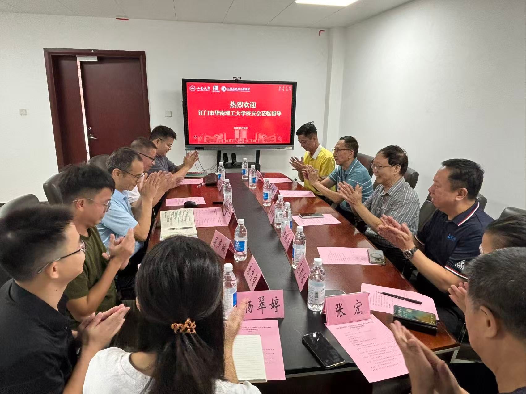 19894E21E17548F257EF55C21A1_ACFFC221_3E510 19894E21E17548F257EF55C21A1_ACFFC221_3E510