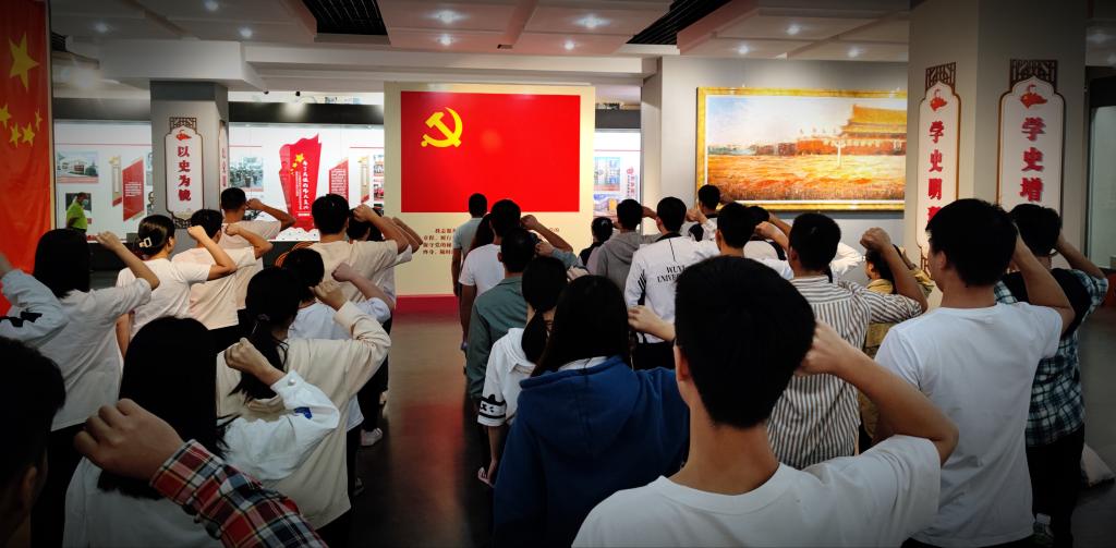 250CF19AE37E46C5133F852ECC4_03BAFD75_126EB 250CF19AE37E46C5133F852ECC4_03BAFD75_126EB