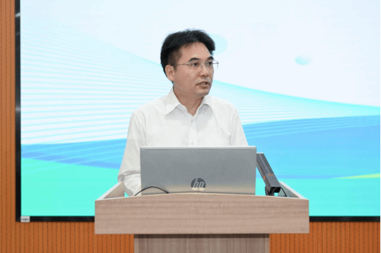 14C9CB5F437C670E50B8EE5E149_4A0007BF_E318